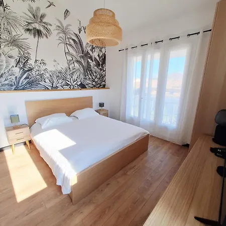 Apartman Le Clemenceau- 6pers - 200m, Clim, Pkg Prive